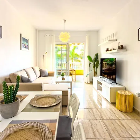 Primavera With Heated Pool