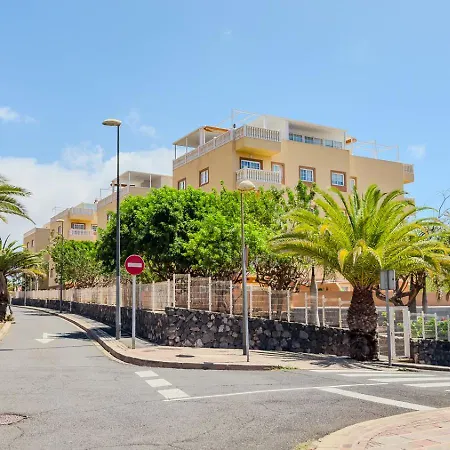 Apartment Primavera With Heated Pool