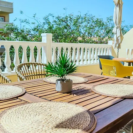 Primavera With Heated Pool Apartment *