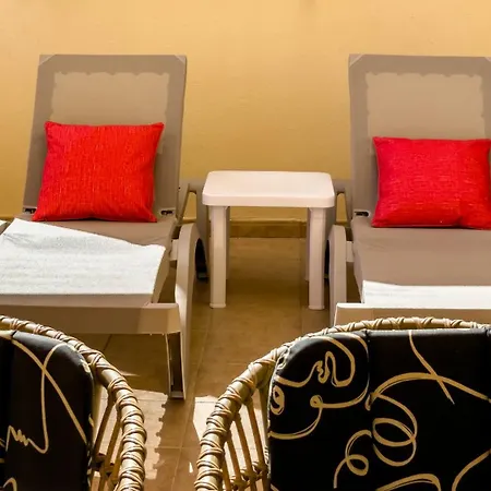 Apartment Primavera With Heated Pool